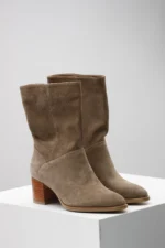 Ženske Poluduboke Čizme 318-2861 bež