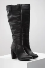Ženske Čizme 18209 crna